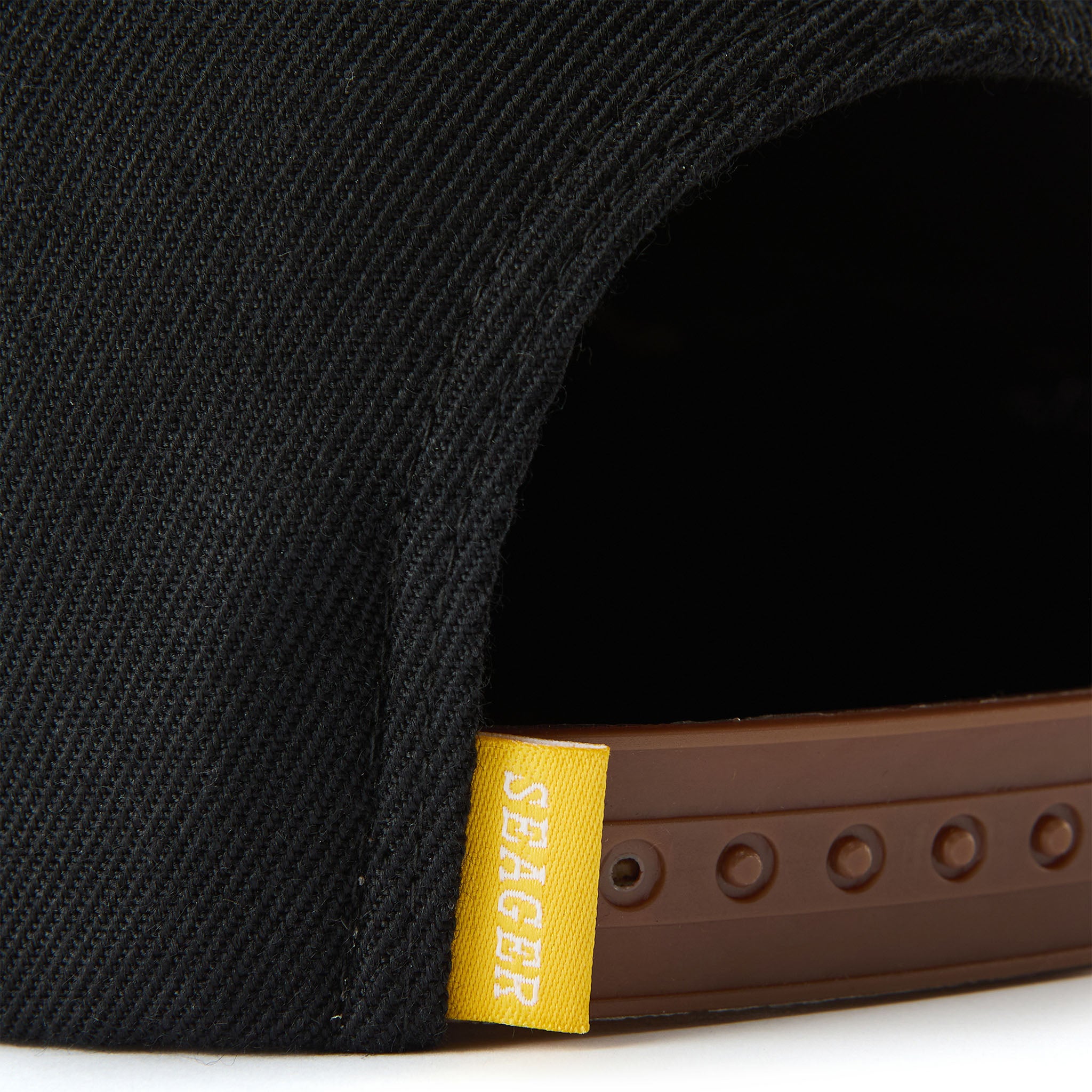 Buckle Snapback Black/Brown