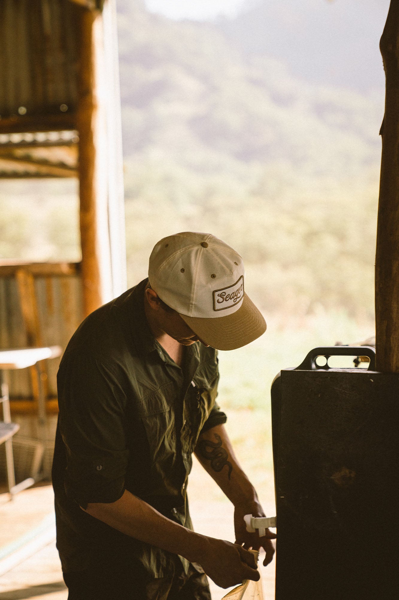 Uncle Bill Snapback Cream/Khaki